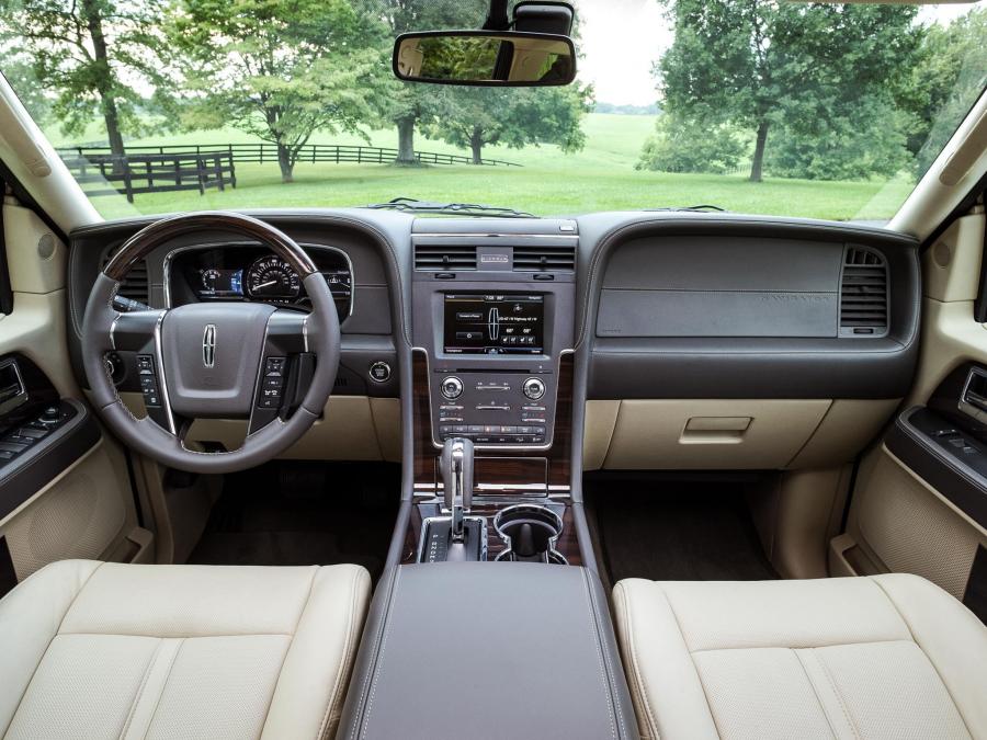  Lincoln Navigator 2014 года  (фото 20 из 61)